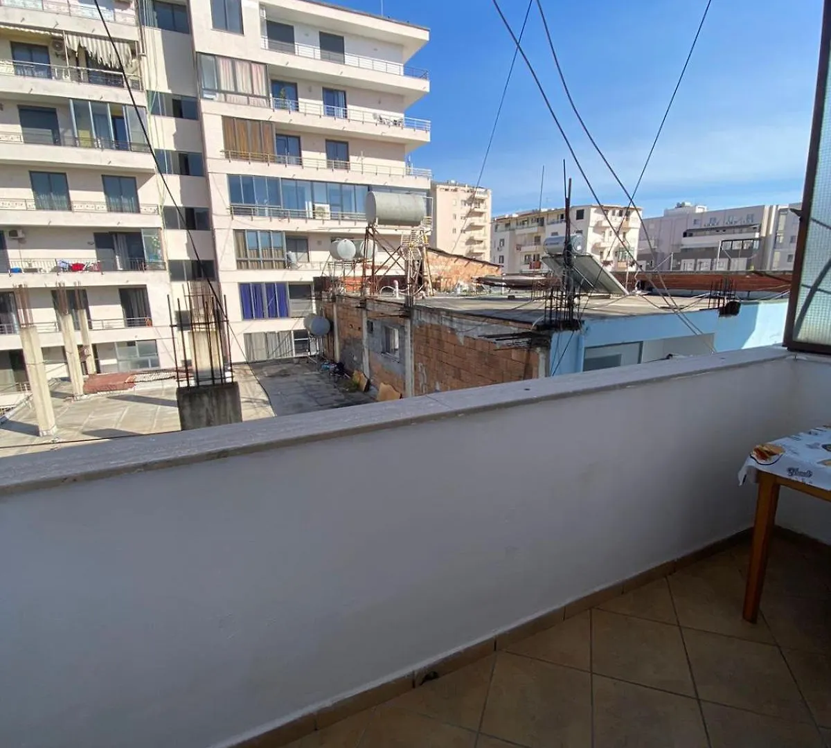 Marra'S Rooms Durres Apartment