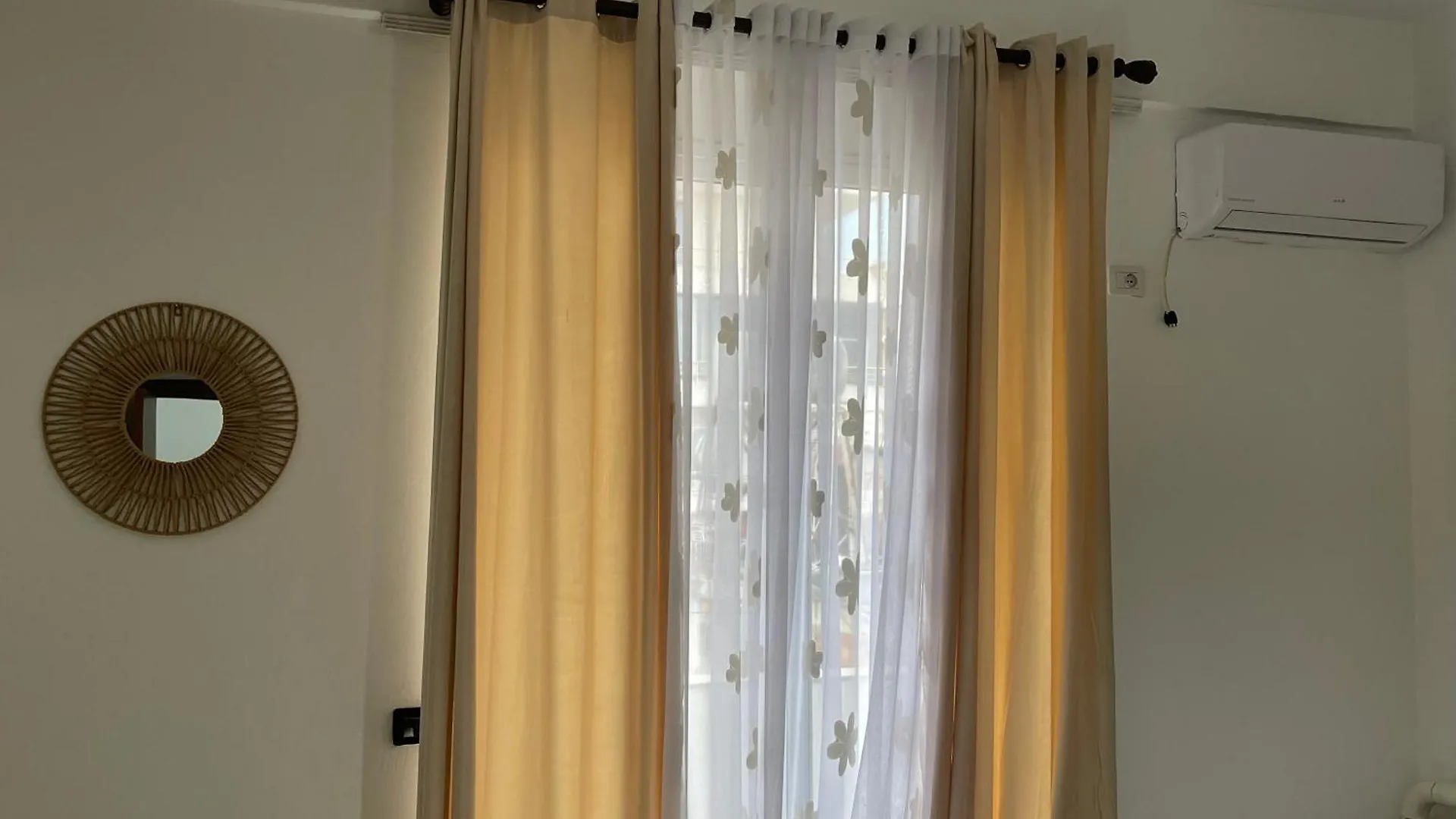 Apartment Marra'S Rooms Durres